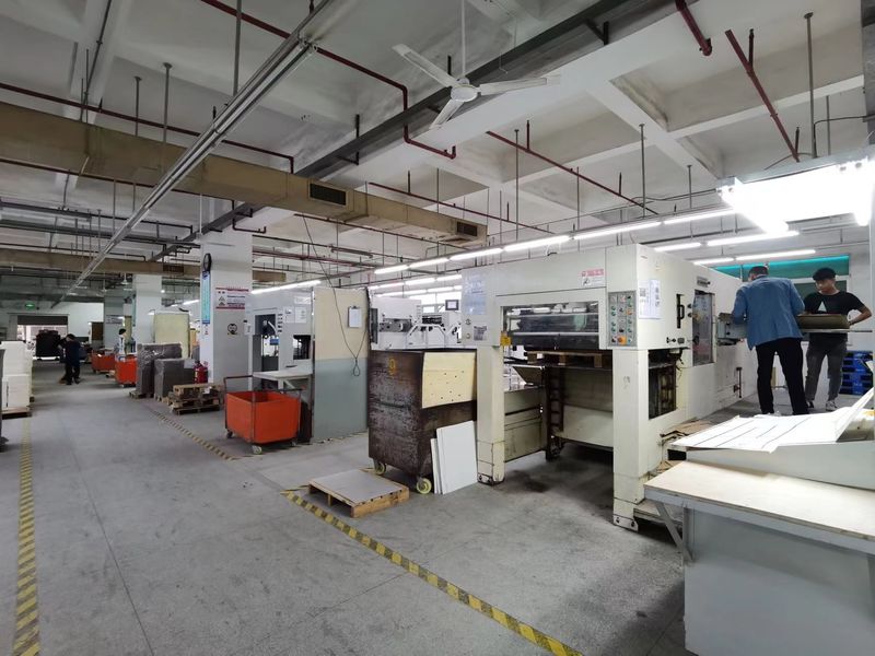 Dongguan Yongjian Paper Products Co., Ltd خط تولید تولید کننده