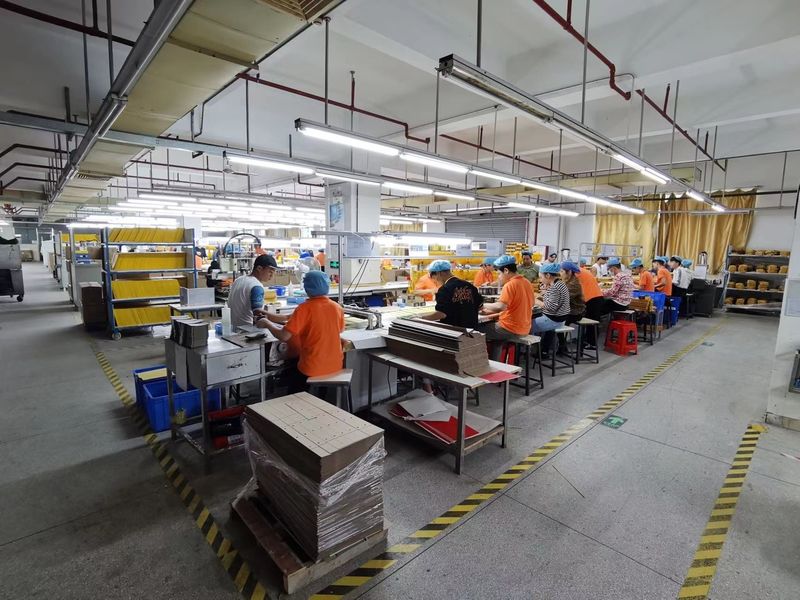Dongguan Yongjian Paper Products Co., Ltd خط تولید تولید کننده