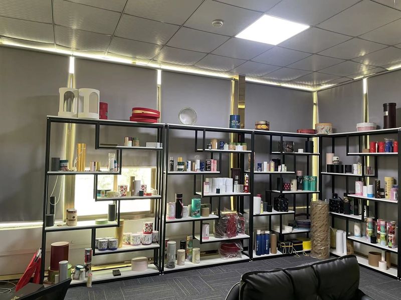 Dongguan Yongjian Paper Products Co., Ltd خط تولید تولید کننده